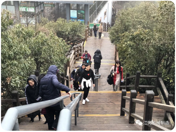 江苏嘿嘿射在线观看女神节的旅游纪录
